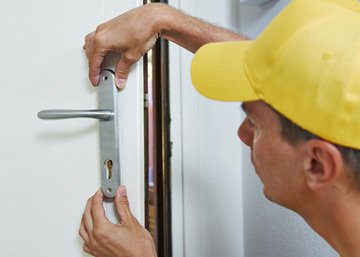 Metro Master Locksmith Riviera Beach, FL 561-223-4930 Metro Master Locksmith Riviera Beach, FL 561-223-4930