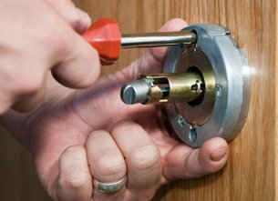 Metro Master Locksmith Riviera Beach, FL 561-223-4930 Metro Master Locksmith Riviera Beach, FL 561-223-4930