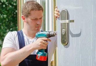 Metro Master Locksmith Riviera Beach, FL 561-223-4930 Metro Master Locksmith Riviera Beach, FL 561-223-4930 - 7-Lock-Changing